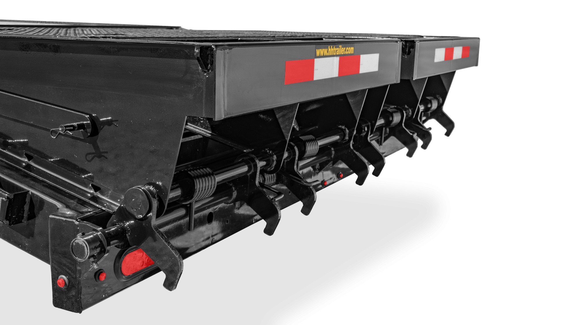 HH Trailer | Products | Trailers | Featured Image | HH_LowProfileDeckover_RearRamps